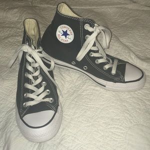 Black and White Converse All Star Hightops-Size 6